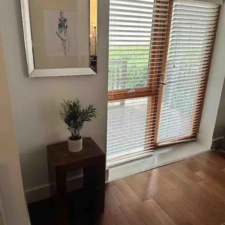 Btown 2 Bed 2 Bath Appartement *