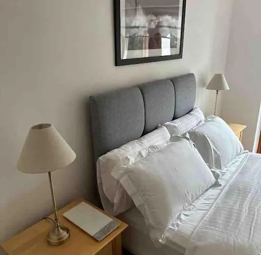 Btown 2 Bed 2 Bath Daire Ballybrack (Dublin)