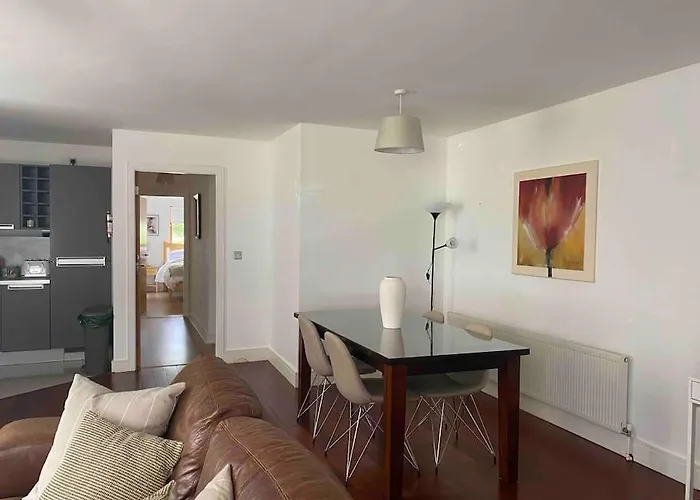 Btown 2 Bed 2 Bath *