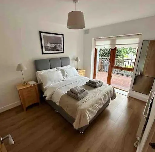 Btown 2 Bed 2 Bath 公寓 Ballybrack (Dublin)