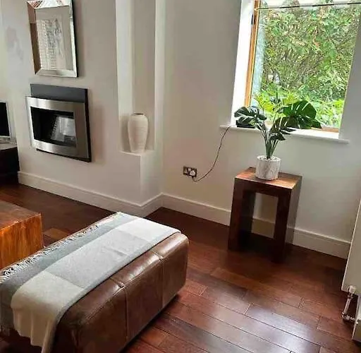 Btown 2 Bed 2 Bath Daire