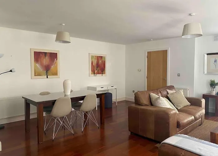 Btown 2 Bed 2 Bath * Ballybrack (Dublin)